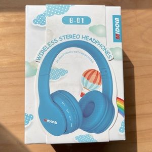 🆕Blue Wireless Headphones
